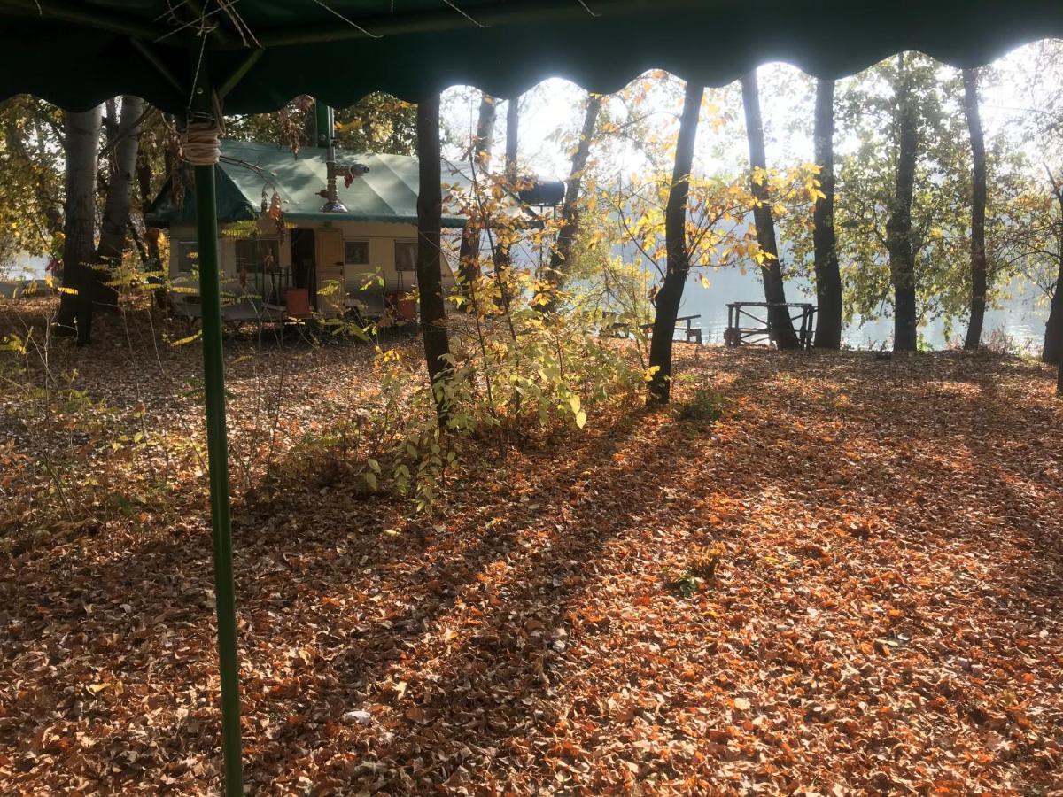 Tisza-Beach Wild Camping 5 塞格德 外观 照片