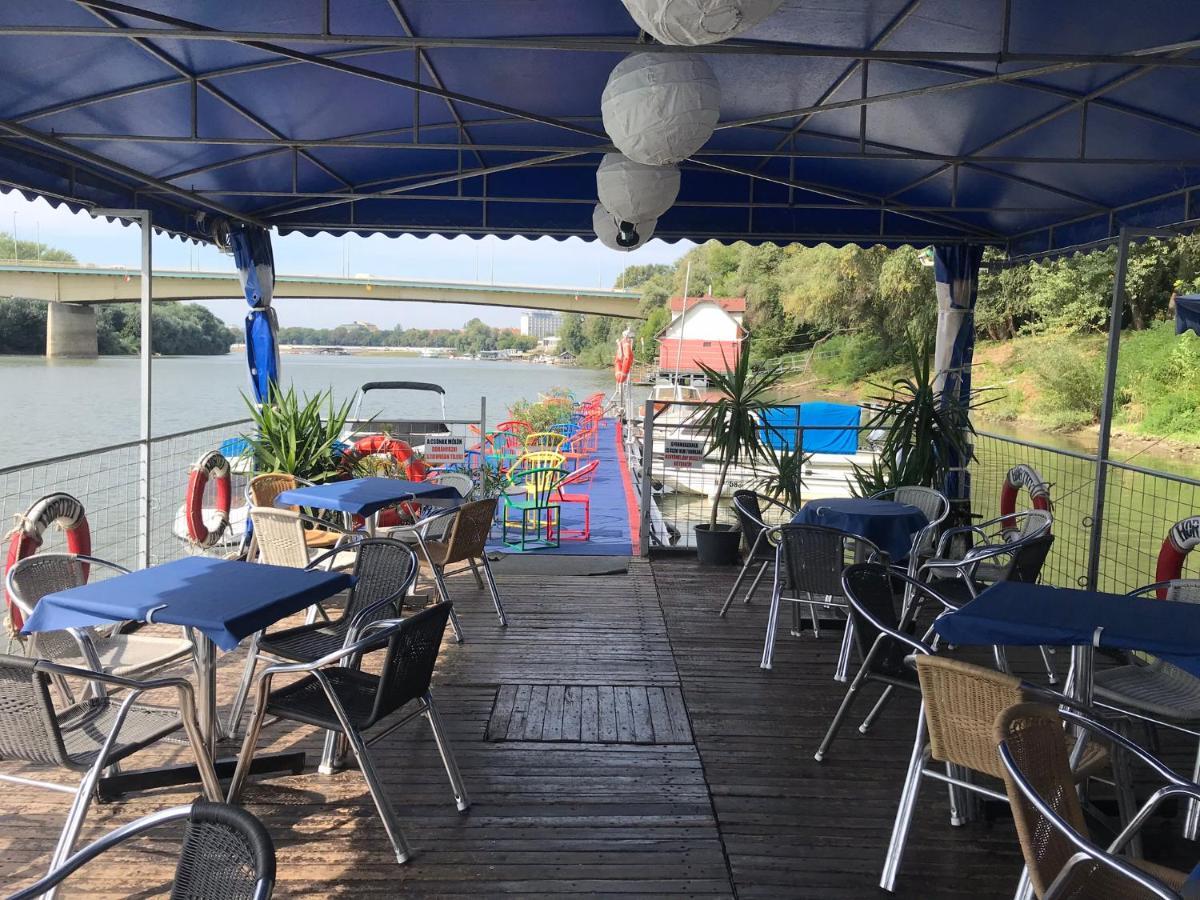 Tisza-Beach Wild Camping 5 塞格德 外观 照片